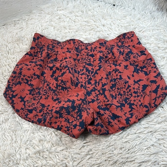 Lululemon Choose A Side Short *3" Onyx Blue / Efflorescent Dark Canyon - Picture 5 of 7